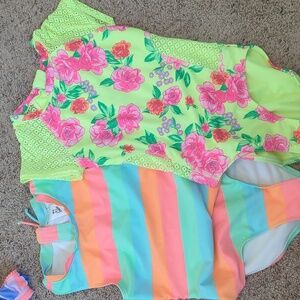 2 Art class Swimsuits XL (14)